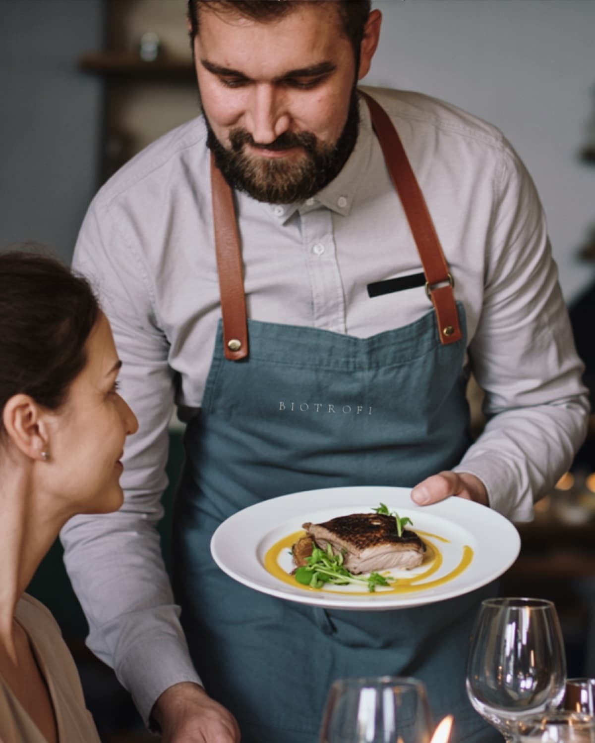 Booking a Private Chef Online in Cyprus: How Instant Booking Works